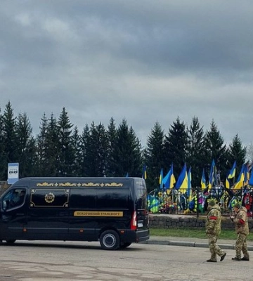 У Сумах поховали захисників Олексія Мочалова та Дмитра Базилева
