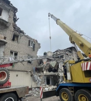 Ракетний удар по Селидовому: демонтували 5,5 тонн аварійних конструкцій багатоповерхівки