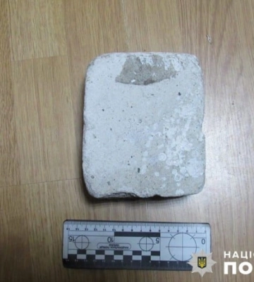 У Києві уродженець Сумщини вдерся в адмінбудівлю і поранив охоронця
