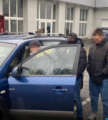 В Одесі бізнесмен намагався дати хабар військовому командуванню