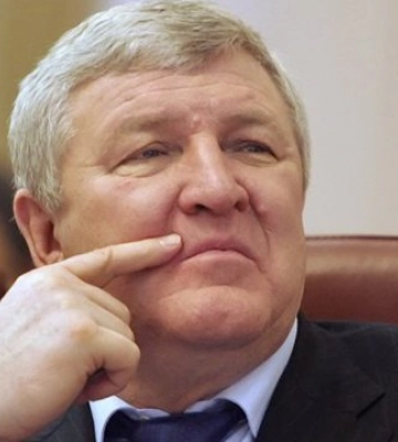 Ексміністра оборони Єжеля підозрюють у держзраді через Харківські угоди
