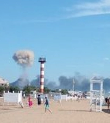 Ким о взрывах на аэродроме россиян в Крыму: Надо запретить курить на военных объектах