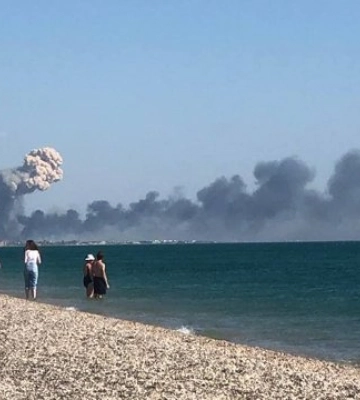 В окупованому Криму вибухи біля військового аеродрому (Відео)