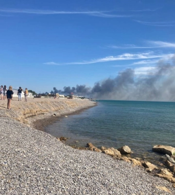 Во временно оккупированном Крыму раздавались взрывы в районе военного аэродрома