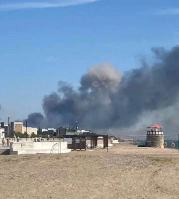У Криму пролунали вибухи у районі військового аеродрому