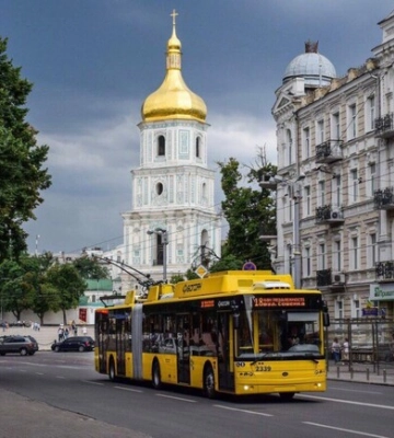 Петиция против остановки общественного транспорта во время тревоги набрала голоса