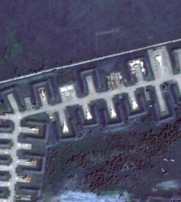 Спутниковые снимки подтверждают уничтожение 9 самолетов рашистов на аэродроме в оккупированном Крыму, - СМИ. ФОТО