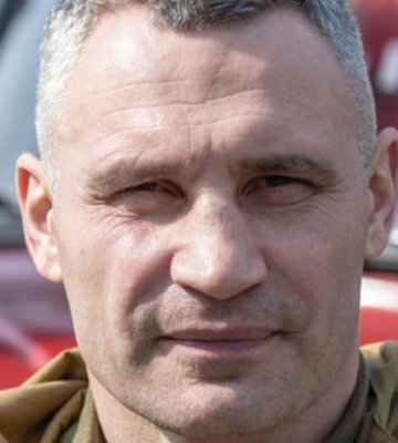 Кличко закликав готувати на зиму теплий домашній одяг і ковдри