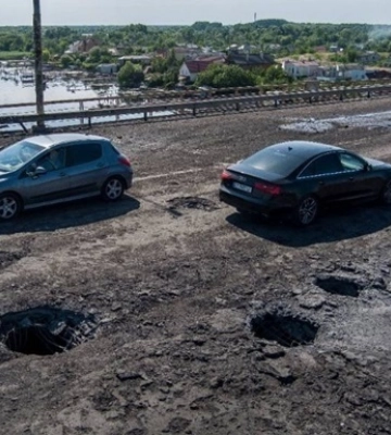 Антоновский мост в Херсоне непригоден для передвижения тяжелой техники, — командование