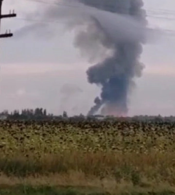 У районі Джанкоя лунають вибухи, повідомляється про влучання у сховище боєприпасів. ВIДЕО (оновлено)