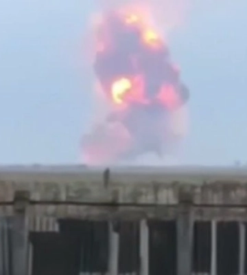 Вибухи в окупованому Криму: горить склад із боєприпасами