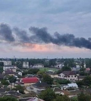 У Криму лунають вибухи: влучили у сховище боєприпасів