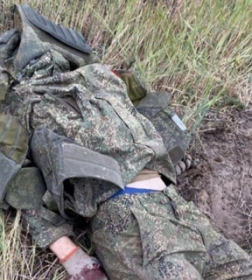 На Донецькому напрямку морпіхи знищили 15 військових рф і склад боєприпасів