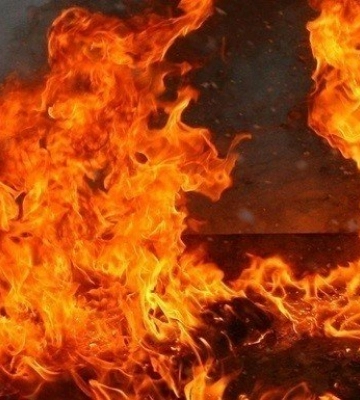 Волинянин у будинку вилив бензин і підпалив, йому оголосили про підозру