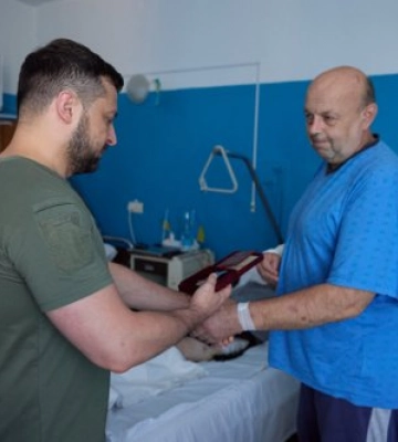 Володимир Зеленський нагородив поранених військових на Львівщині