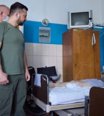 Зеленський у Львові: перед зустріччю з Ердоганом і Гутеррешем провідав військових