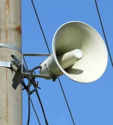 Загроза ракетного удару: по всій Україні лунають сирени
