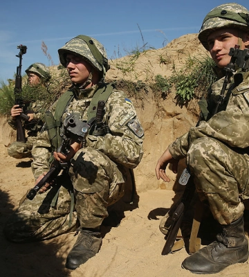 Украинские защитники отбили вражеские атаки в районах 5 населенных пунктов в Луганской и Донецкой областях, - Генштаб ВСУ