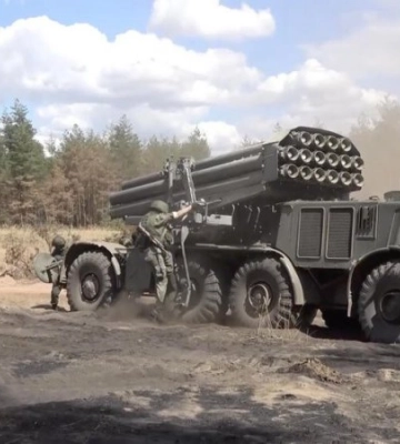 Російські загарбники обстріляли &quot;ураганами&quot; місто Зеленодольськ на Дніпропетровщині