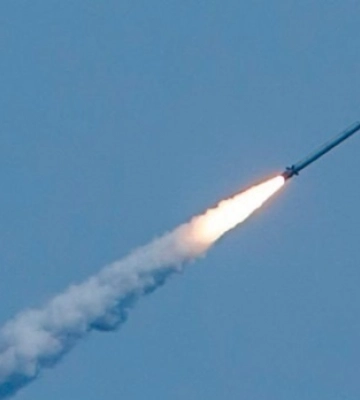 Минулої ночі російські війська атакували Миколаїв 10 ракетами