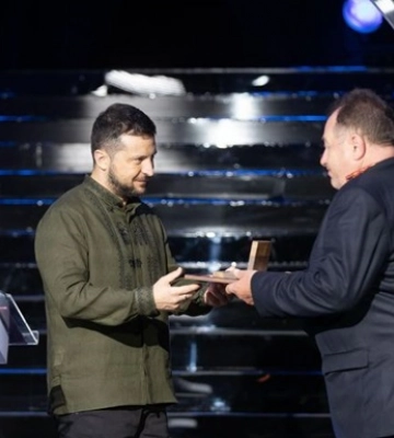 Марию Примаченко наградили премией Национальная легенда Украины Марию Примаченко наградили премией Национальная легенда Украины