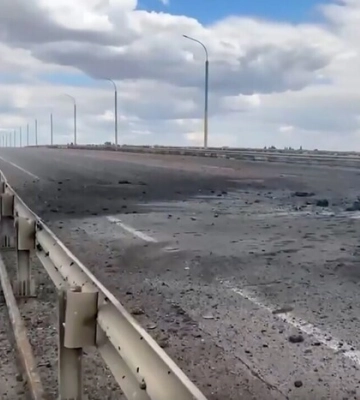 Феєричне влучання: Хлань повідомив деталі удару по Антонівському мосту