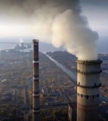 Створюють потрібну &quot;картинку&quot;: окупанти вдарили по ТЕС в Енергодарі та підняли радіоактивну хмару