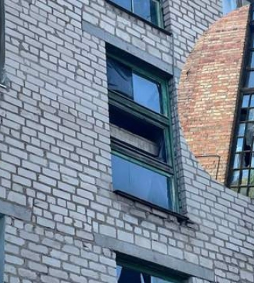 Внаслідок нічного обстрілу Запоріжжя пошкоджено шість будинків