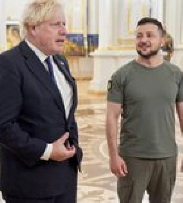 &quot;Украина победит в войне&quot;. Джонсон приехал к Зеленскому на День независимости – видео