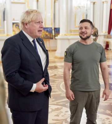 Джонсон снова в Киеве. Британский премьер объявил о новой помощи Украине на $64 млн