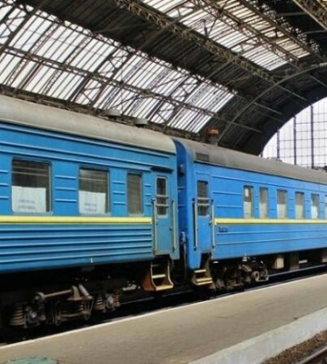 «Львівська залізниця» змінила розклад руху приміських поїздів