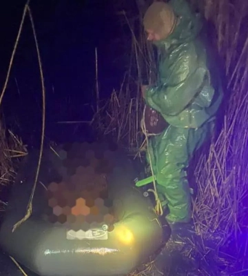 На Дніпропетровщині з водойми дістали тіло чоловіка