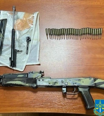 На Полтавщині затримали чоловіка, який продавав гранати й зброю