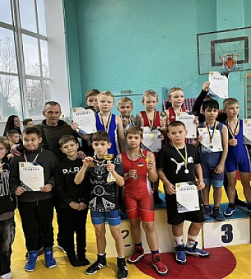У Кривому Розі пройшли змагання з вільної боротьби