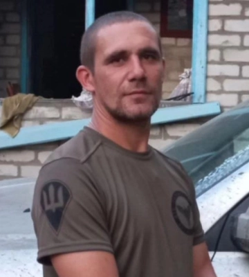 Завтра в Кролевці попрощаються з героєм
