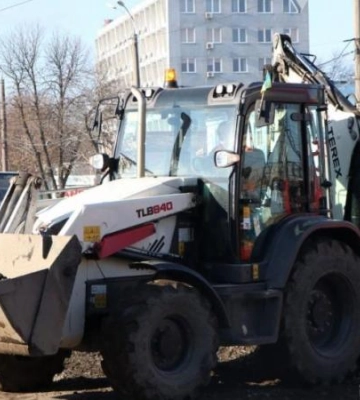 Безпека пасажирів і водіїв: у Дніпрі ремонтують аварійні колії