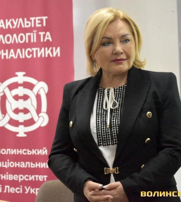 У луцькому виші співала народна артистка України Оксана Білозір. Фото