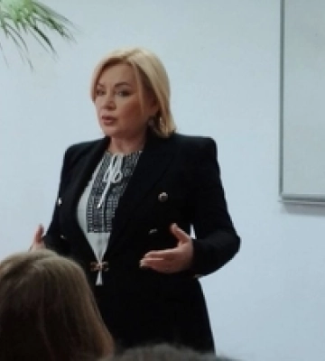 Що робила Оксана Білозір у луцькому виші і до чого тут Ющенко
