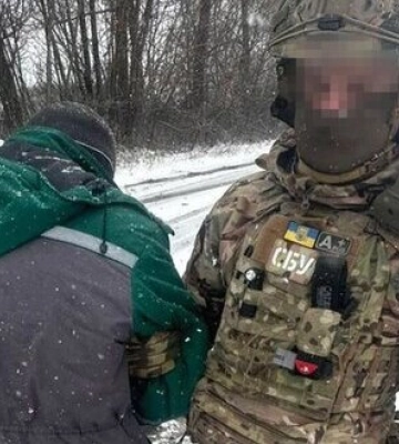 На Харківщині затримано агента ФСБ, який розвідував оборонні позиції українських військ на кордоні з РФ, - СБУ. ФОТОрепортаж