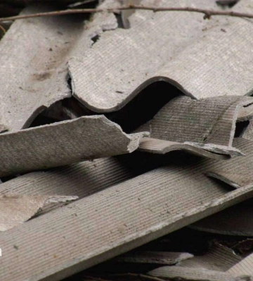 У Дніпрі за 2023 рік оновили 135 покрівель, що були аварійні або постраждали від ракетних ударів