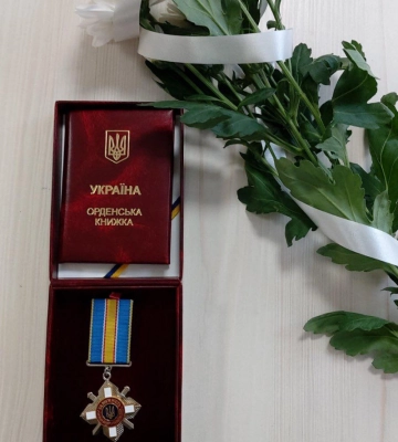 Загинув за Україну у бою на Харківщині: на Волині посмертний орден Героя вручили його мамі