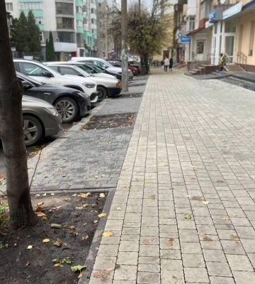 Як в Івано-Франківську за рік змінилася вулиця Бельведерська (ФОТО)
