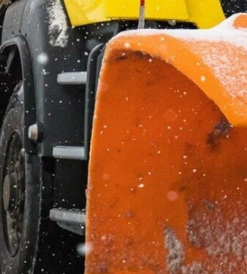 На випадок сильного снігопаду Львів готовий задіяти більше 200 одиниць техніки