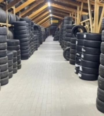 На Волині підприємець продавав автошини без застосування реєстратора розрахункових операцій