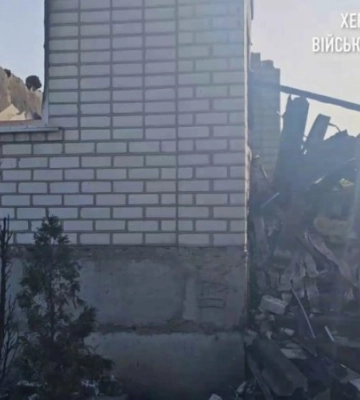 Військові РФ обстріляли гімназію у середмісті Херсона