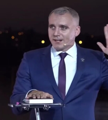 Миколаївська міськрада за 3,5 мільйона гривень поміняє таблички та замінить унітази