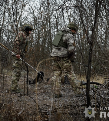 Взял в руки часть снаряда РСЗО: в Запорожской области погиб грибник, подробности 