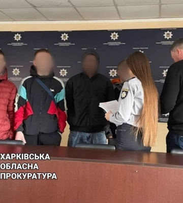 «Для отримання грошової допомоги перейдіть за посиланням»: на Харківщині викрито групу шахраїв, які заробляли на фішингу