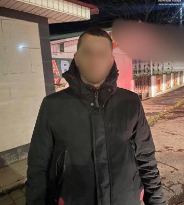 В Ужгороді виявили у перехожого наркотики