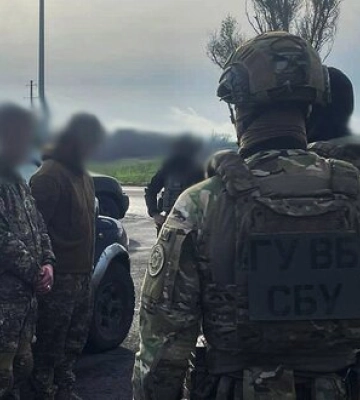 Дельцы пытались продать криминалитету трофейное российское оружие